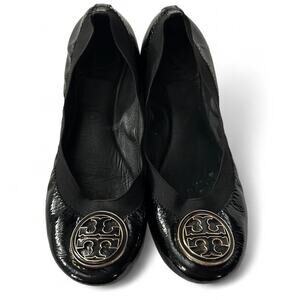 Chic Comfy Tory Burch Black Patent Leather Ballet Flats Slip on Gold Logo 6 M